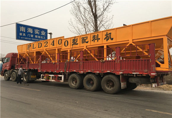 HZS90混凝土攪拌站發往商丘民權發貨現場